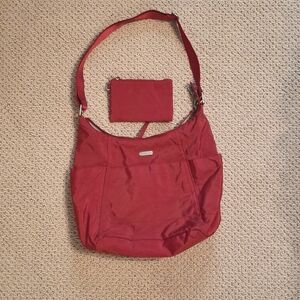 Baggalini midsized crossbody